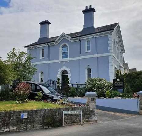 Parkers funeral directors building